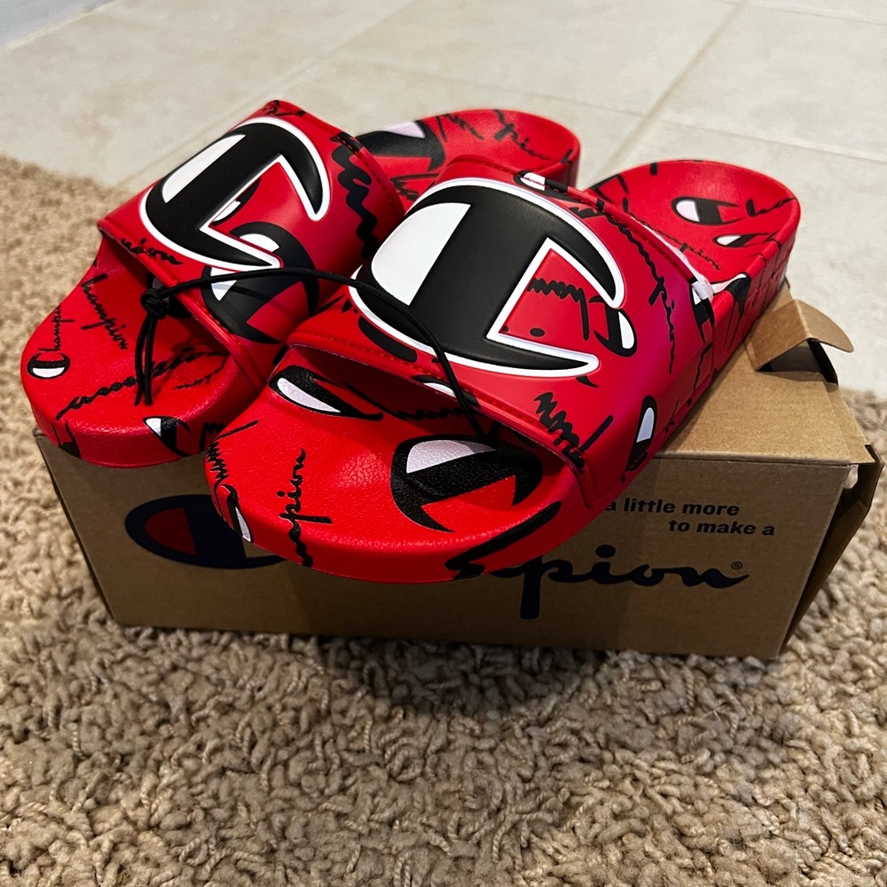 Champion IPO Warped Scarlet Slides-5y/6.5w